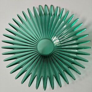 Green Ribbed Glass Decorative Bowl Modern Sunburst Art-Inspired Design